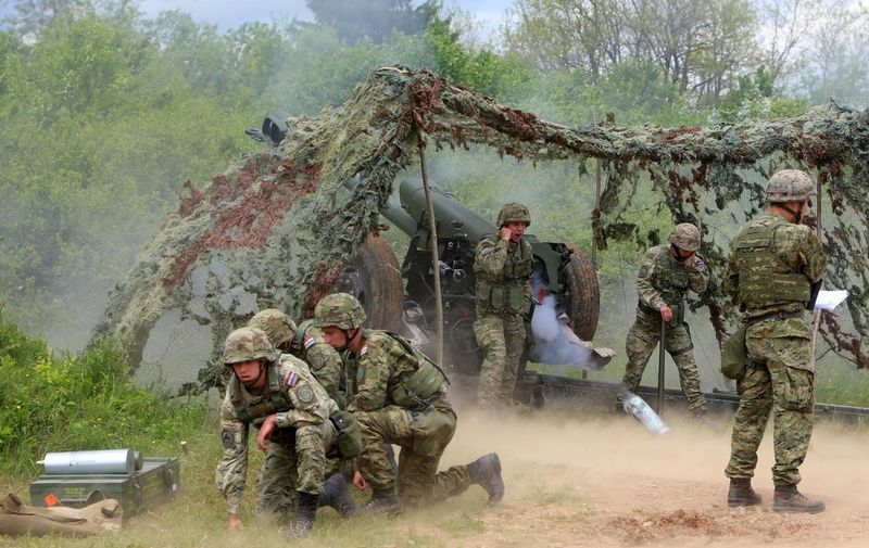 23.05.2021., Slunj - Na vojnom poligonuu Eugen Kvaternik u Slunju u tijeku je medunarodna vojna vjezba Immediate Response 21. Medijima je prikazana obuka Multinacionalne manevarske bojne s borbenim oklopnim vozilima Patria, Svarun i Bradley te bojno gadanje multionacionalne topnicke bojne i americke topnicke bojne.
Photo: Kristina Stedul Fabac/PIXSELL