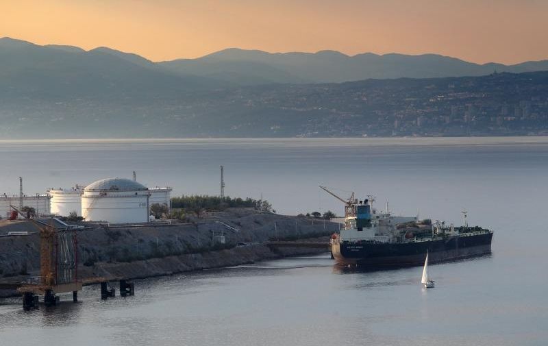 11.04.2013., Omisalj - Tanker iskrcava naftu na terminalu Janafa u Omislju. Photo: Boris Scitar/Vecernji list/PIXSELL