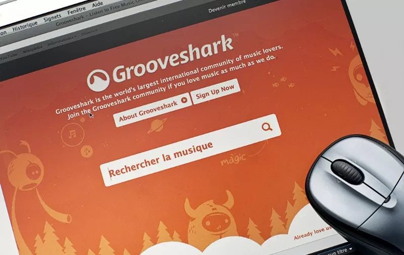 screen: grooveshark, music site