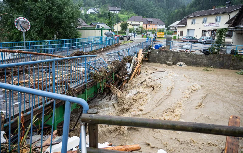 06.08.2023., Prevalje -  Ciscenje i odvoz materijala nakon katastrofalnih poplava Photo: Gregor Ravnjak/F.A. BOBO