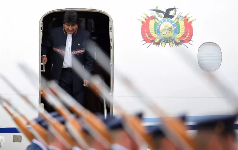 Bolivian President Evo Morales arrives on August 7, 2018 at the CATAM military airport in Bogota, where he will attend Colombia's President Ivan Duque swearing-in ceremony. - Duque has his work cut out for him as he takes office Tuesday amid heightened tensions with neighbouring Venezuela and the lingering difficulties of peace-building with the nation's rebel groups. (Photo by Diana SANCHEZ / AFP)