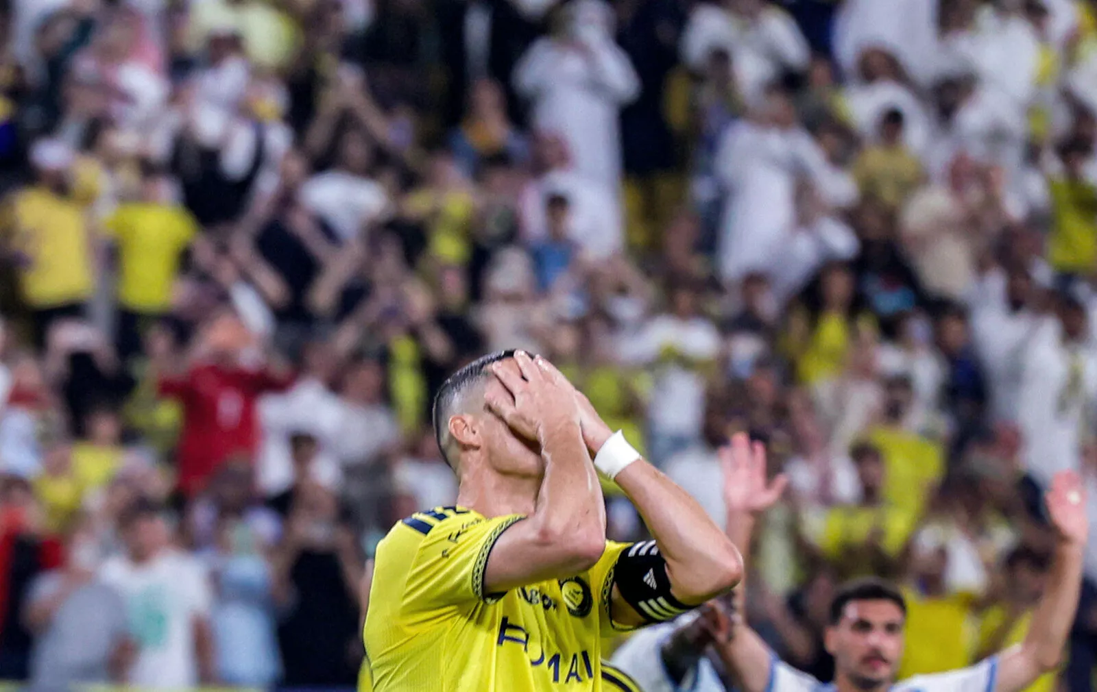 Ronaldo se nije uspio još više približiti svojem 1.000. golu. Pogledajte kako je promašio penal