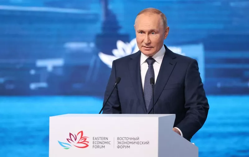 Russian President Vladimir Putin addresses the Eastern Economic Forum in Vladivostok on September 7, 2022. (Photo by Sergei BOBYLYOV / SPUTNIK / AFP)