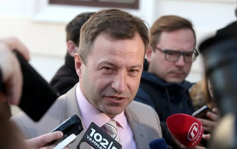 11.02.2016., Zagreb - Ministar Tomislav Panenic dao  izjavu za medije ispred Banskih dvora. 
Photo: Patrik Macek/PIXSELL