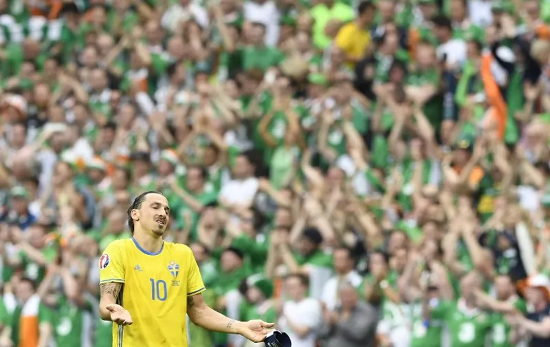 Sweden&#8217;s forward Zlatan Ibrahimovic gestures at the end of the Euro 2016 group E football match between Ireland and Sweden at the Stade de France stadium in Saint-Denis, near Paris, on June 13, 2016. / AFP PHOTO / JONATHAN NACKSTRAND