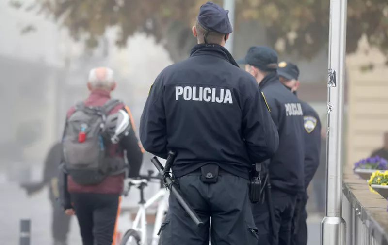 18.11.2020., Vukovar - Dan sjecanja na zrtvu Vukovara i Skabrnje 1991.-2020. U gradu je veci broj policajaca nego prijasnjih godina-rrPhoto: Emica Elvedji/PIXSELL