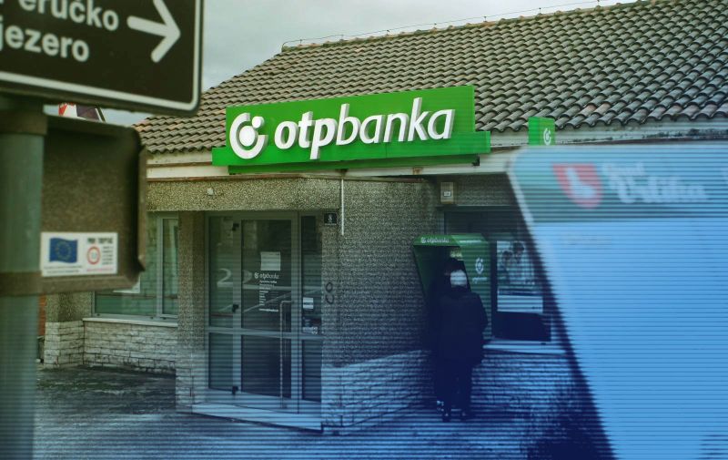 13.11.2019., Vrlika - Opljackana poslovnica OTP banke
Photo: Ivo Cagalj/PIXSELL