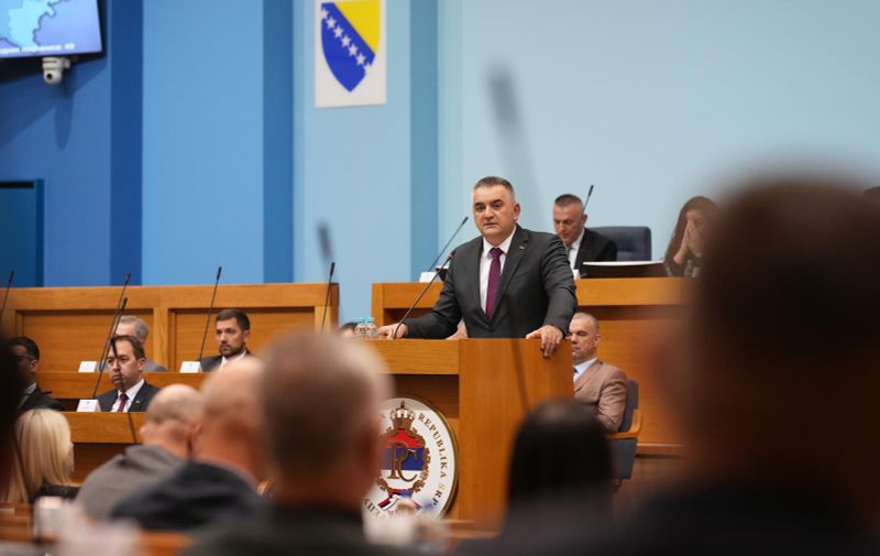 Sinisa Rakita Parlament RS izabrao novu vladu, na čelu joj je opet Savo Minić ...