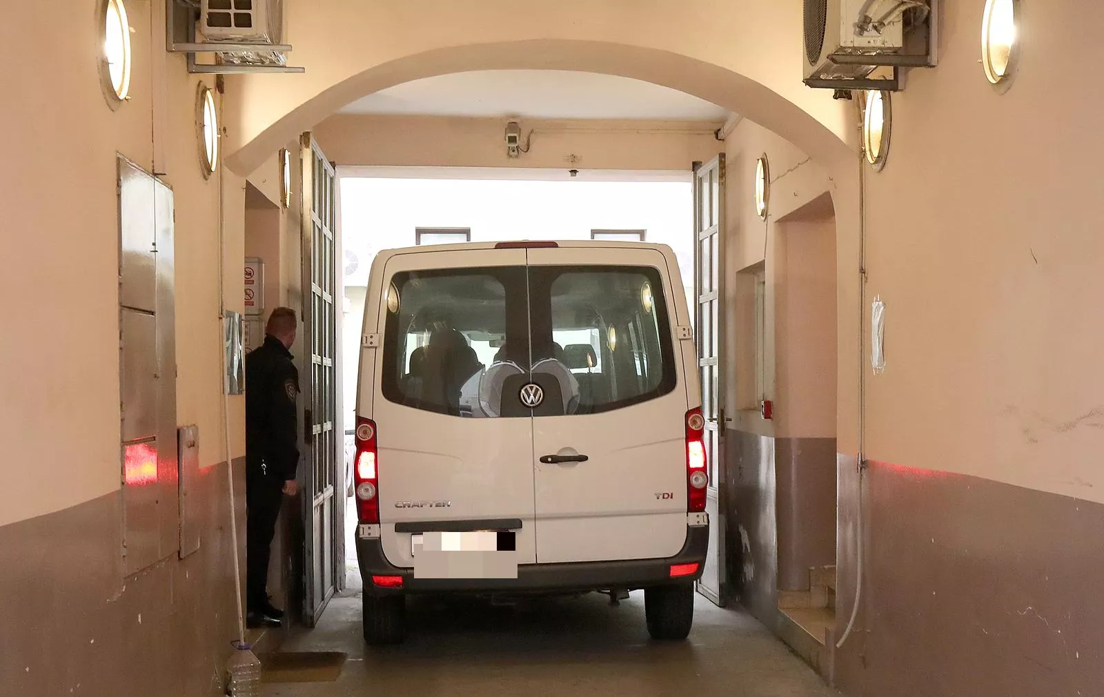 Hapšenja na Baniji zbog velike prevare na obnovi od potresa. Lagali o štetama na objektima i izvlačili novac