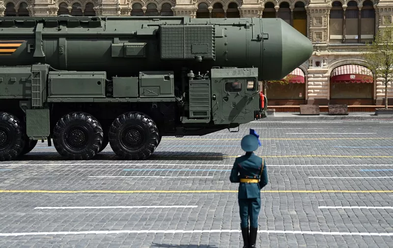 A Russian Yars intercontinental ballistic missile launcher parades through Red Square during the Victory Day military parade in central Moscow on May 9, 2022. - Russia celebrates the 77th anniversary of the victory over Nazi Germany during World War II. (Photo by Kirill KUDRYAVTSEV / AFP)