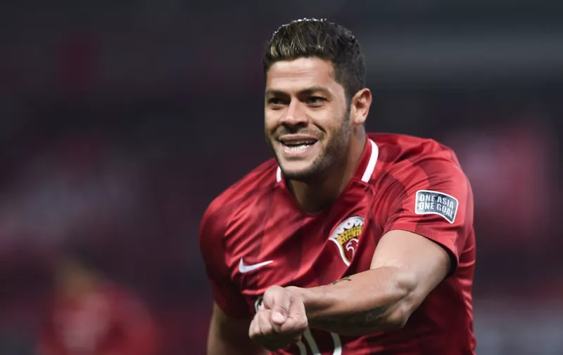 SHANGHAI, CHINA - FEBRUARY 28: Hulk #10 of Shanghai SIPG celebrates after scoring his team's first goal during the AFC Champions League 2017 Group F match between Shanghai SIPG and Western Sydney Wanderers at Shanghai Stadium on February 28, 2017 in Shanghai, China.  (Photo by Visual China/Getty Images)