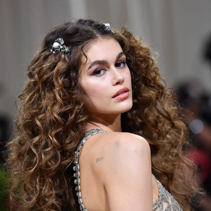 US model Kaia Gerber arrives for the 2022 Met Gala at the Metropolitan Museum of Art on May 2, 2022, in New York. - The Gala raises money for the Metropolitan Museum of Art's Costume Institute. The Gala's 2022 theme is "In America: An Anthology of Fashion". (Photo by ANGELA WEISS / AFP)