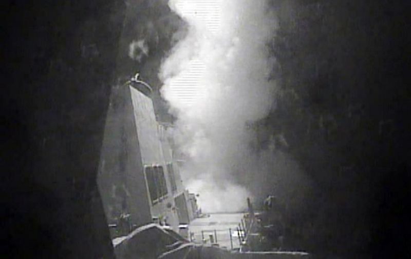 In this image obtained fom the US Navy, the guided missile destroyer USS Nitze launches a strike against three coastal radar sites in  Houthi-controlled territory on Yemen's Red Sea coast, on October 13, 2016.
The US military directly targeted Yemen's Huthi rebels for the first time on Thursday, hitting radar sites controlled by the insurgents after US warships came under missile attacks twice in four days. / AFP PHOTO / US NAVY / HO / RESTRICTED TO EDITORIAL USE - MANDATORY CREDIT "AFP PHOTO / US NAVY" - NO MARKETING NO ADVERTISING CAMPAIGNS - DISTRIBUTED AS A SERVICE TO CLIENTS