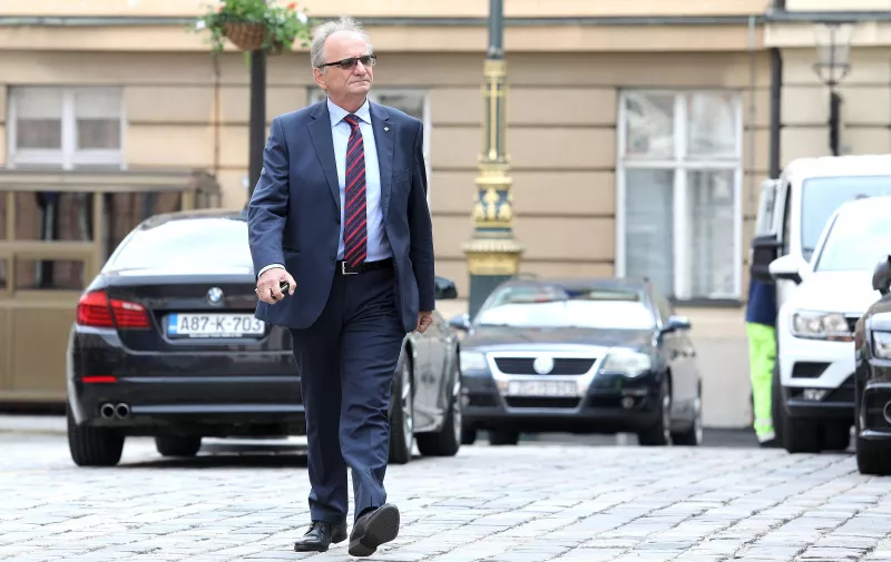 11.05.2018., Zagreb- u Banskim dvorima poceo je sastanak vladajuce koalicije o tzv. aferi mailovi.Branimir Glavas
Photo: Patrik Macek/PIXSELL