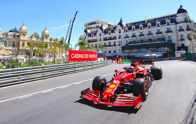 Formula One F1 - Monaco Grand Prix - Circuit de Monaco, Monte Carlo, Monaco - May 20, 2021  Ferrari's Charles Leclerc in action during practice REUTERS/Eric Gaillard