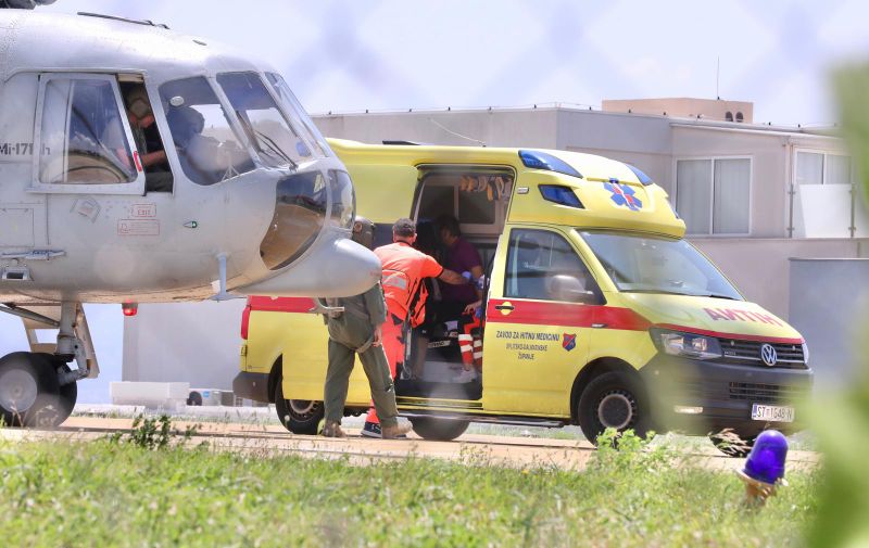 07.07.23.,Split-Nesto prije 13 sati helikopterom dovezen pacijent na helidrom bolnice Firule. Photo: Ivo Cagalj/PIXSELL