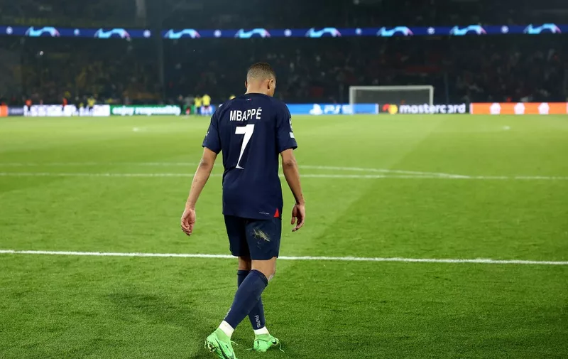Paris Saint-Germain's French forward #07 Kylian Mbappe leaves the pitch at the end of the UEFA Champions League semi-final second leg football match between Paris Saint-Germain (PSG) and Borussia Dortmund, at the Parc des Princes stadium in Paris on May 7, 2024. (Photo by FRANCK FIFE / AFP)
